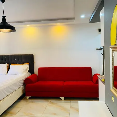Istanbul Budget Luxury Hotel מלון 3*