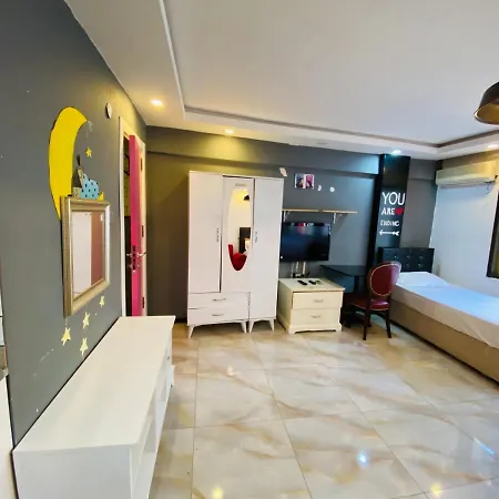 Istanbul Budget Luxury Hotel מלון 3*